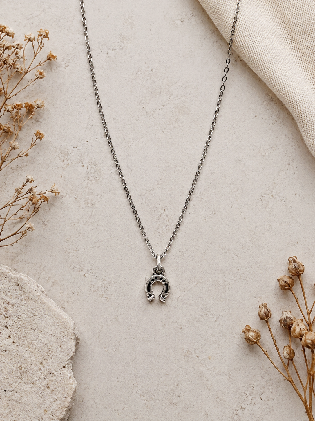 Horseshoe Necklace