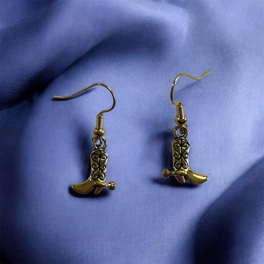 Boots with the Spurs earrings